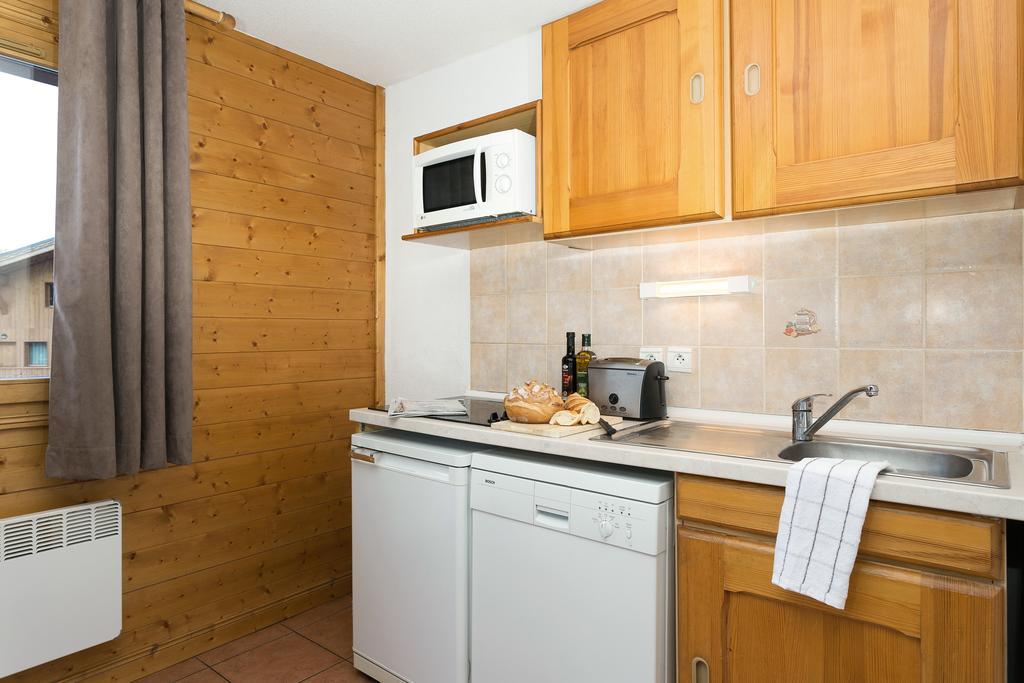 Madame Vacances Les Chalets Du Praz La Plagne Room photo